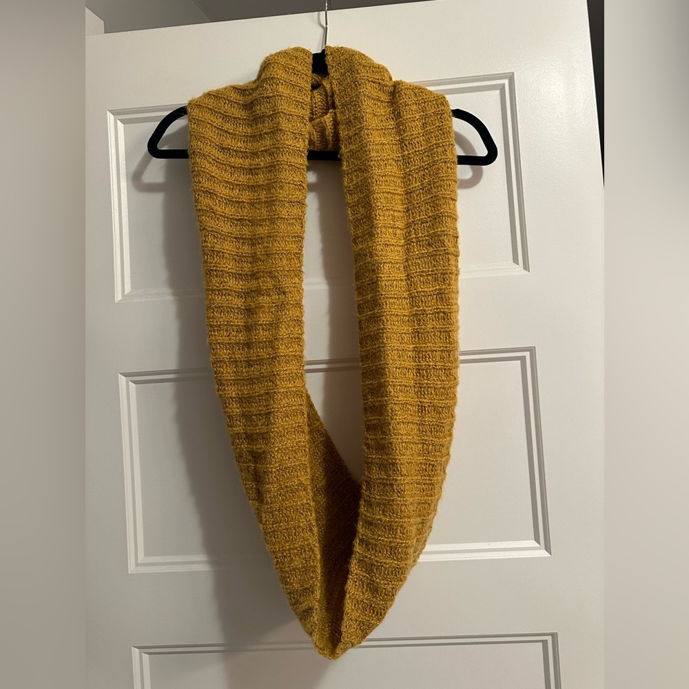 SALE 3/$15 Old Navy Rib Knit Infinity Scarf in Mustard Yellow